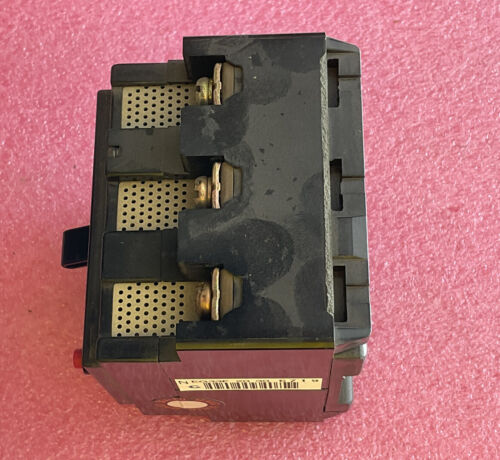 Fuji Electric EG33F 20Amp Circuit Breaker - Image 4