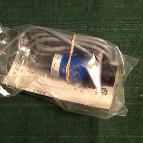 Electro Corporation PCUC30P72AVI Sensor NIB