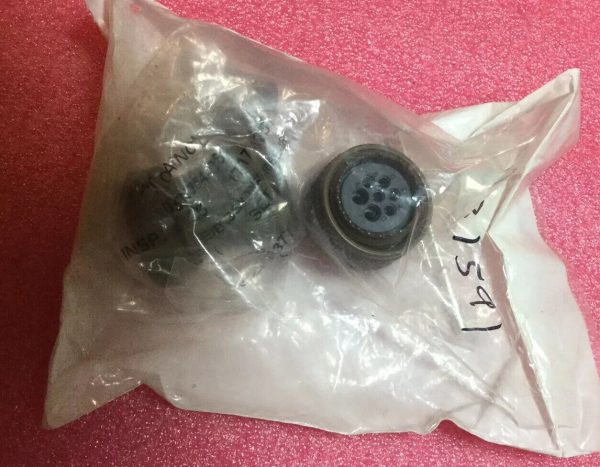ITT Cannon CA3206E18-9PF80 7-Pin Connector - Image 2