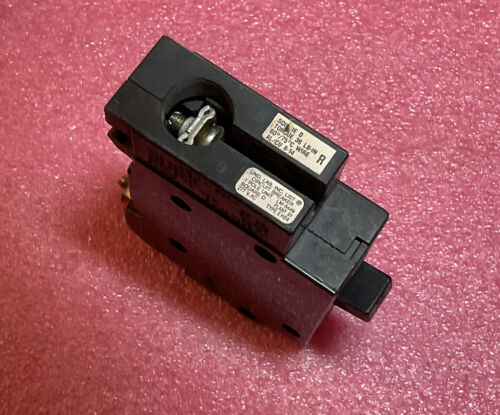 Square D EHB14030 Circuit Breaker - Image 5