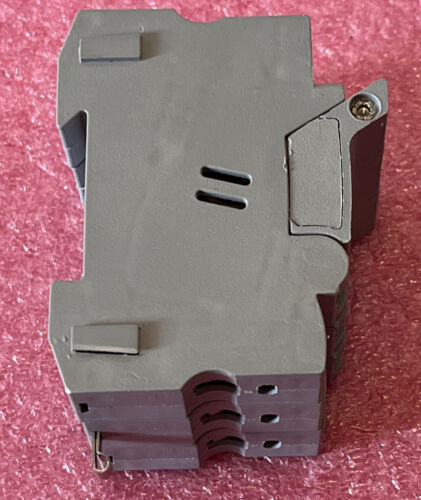 Bussmann CHCC3 Fuse Holder - Image 4