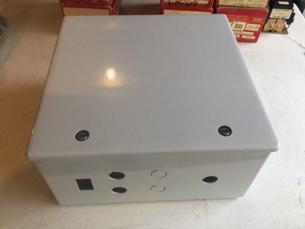 Hoffman A1212CHFL/SPL Panel Enclosure - Image 3