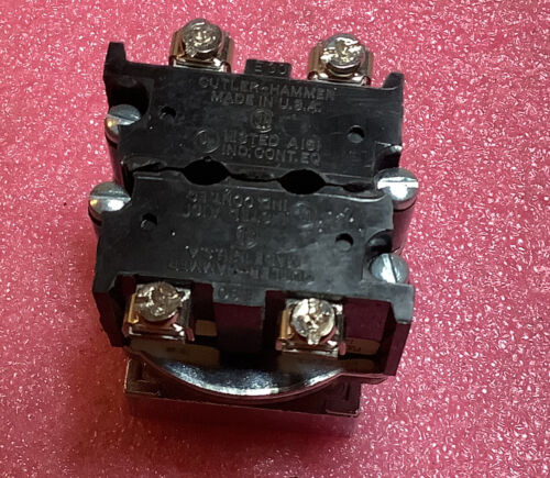 Cutler Hammer E30CS Compact Pushbutton - Image 6