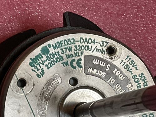 EBM M2E052-DA04-37 Fan Motor - Image 2
