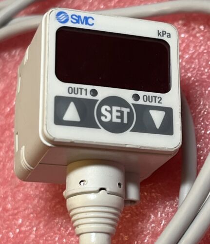 SMC ZSE40-T1-62L Vacuum Pressure Switch - Image 7