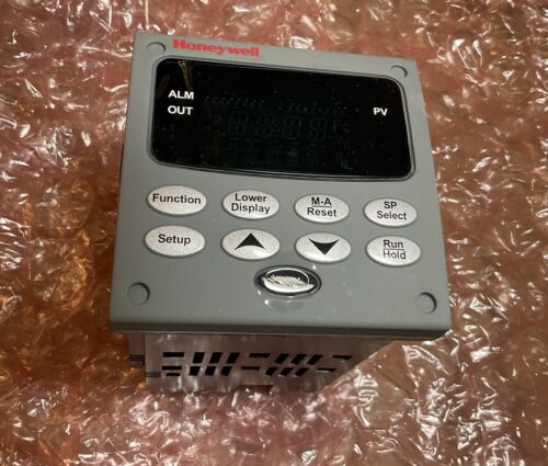 Honeywell UDC2500 Controller DC2500-E0-0L0R-200-10000-E0-0
