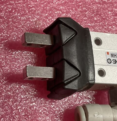 SMC MHZJ2-6D Parallel Gripper - Image 3