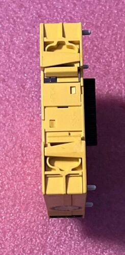 Sick 6026144 UE410-2R03 Safety Relay - Image 8
