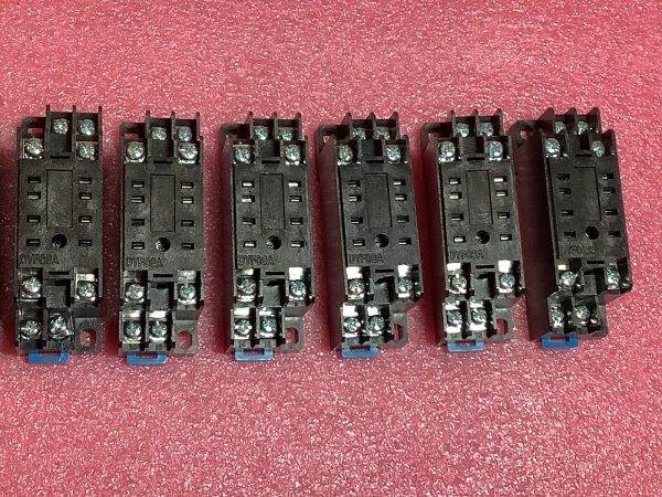 Lot Of 10 DYF08A Relay Socket Base - Image 3