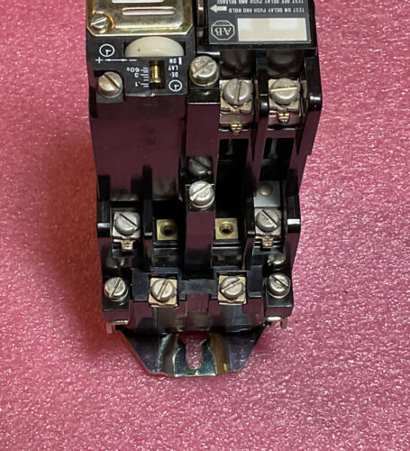Allen Bradley 700-N200A1 Relay With 700-NT Pheumatic Time Delay Unit - Image 6