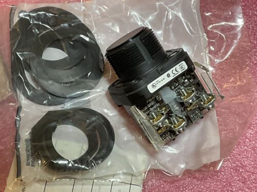 Allen Bradley 30MM Momentary Push Button 800H-AR2A - Image 2