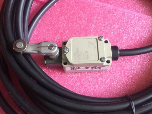 Omron Limit Switch WLCA2-2RP60U - Image 2