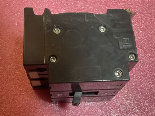 Square D EHB34040 Circuit Breaker - Image 16