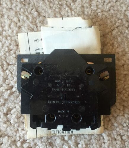 GE General Electric CR205X100B N.C. Auxiliary Relay Contact