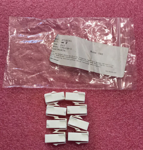 Lot Of 8 TE Connectivity 794939-1 Conn Cap 4Pos