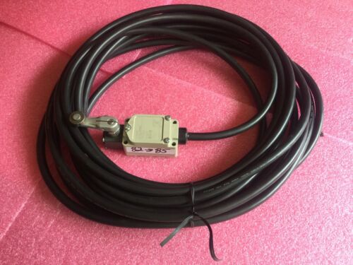 Omron Limit Switch WLCA2-2RP60U