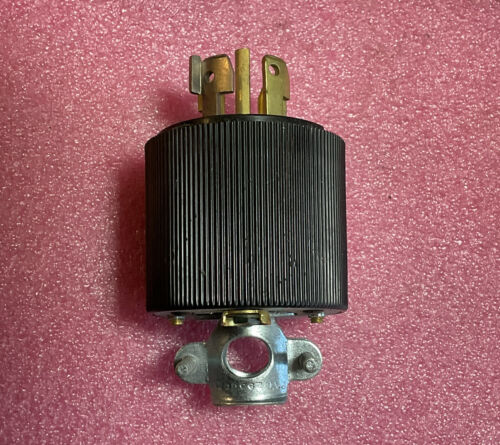 Hubbell Variload Twist-Lock Plug 45915 20A 120/208V