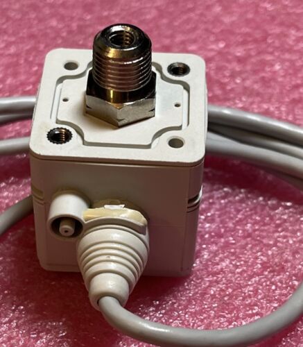 SMC ZSE40-T1-62L Vacuum Pressure Switch - Image 5