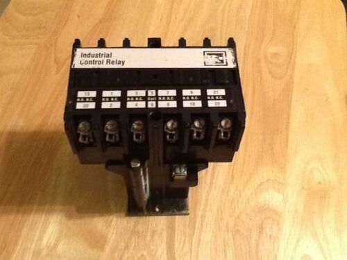 Cutler-Hammer ARD660L Industrial Control Relay 24Vdc Coil