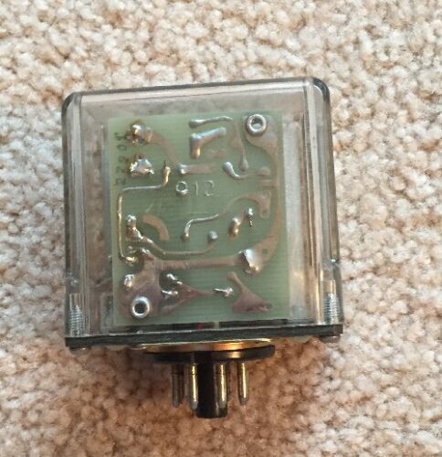 Honeywell Micro Switch FE-SW8A 130V 3Amps Sincos AC Switch - Image 3