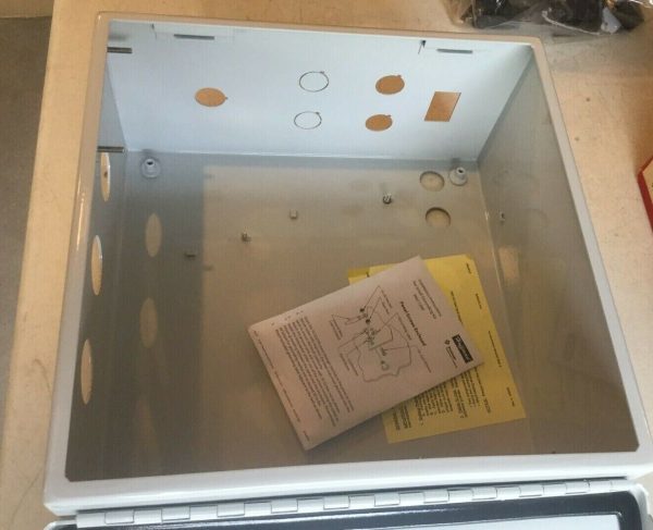 Hoffman A1212CHFL/SPL Panel Enclosure - Image 9