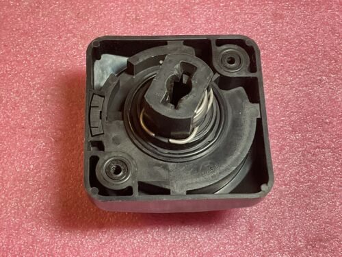Allen Bradley 194R-HS4 Operating Handle - Image 3