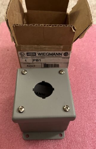 Hubbell PB1 Pushbutton Enclosure