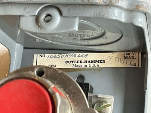 Cutler Hammer 10250H4203A Pushbutton Station - Image 7