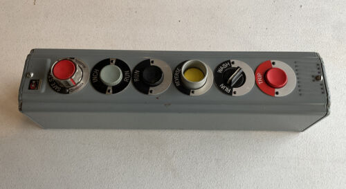 Cutler Hammer 10250H4203A Pushbutton Station