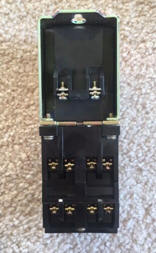 ALLEN BRADLEY DC RELAY 700DC-PK800Z24 SER.A - Image 5