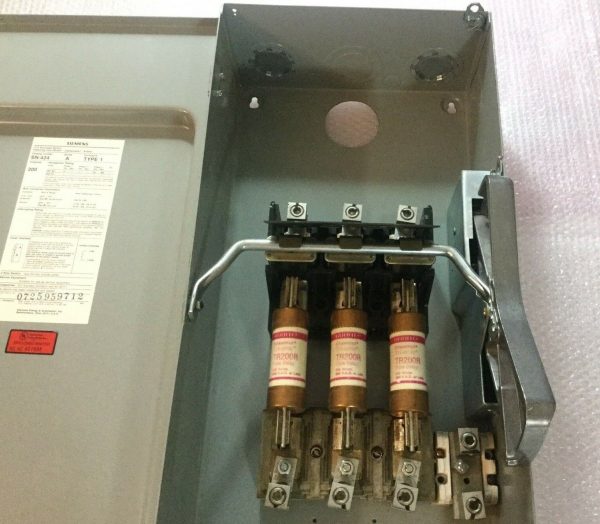 Siemens SN424 Safety Switch 200A 240Vac - Image 9