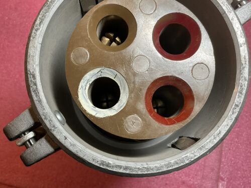 Crouse Hinds APR20428 Receptacle 200Amp - Image 9