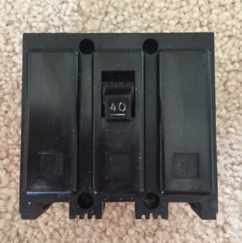 Westinghouse Quicklag 3 POLE 40 AMP CIRCUIT BREAKER