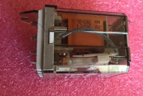 Allen Bradley 700-HD32A1 Relay - Image 4