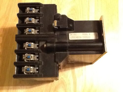 Cutler-Hammer ARD660L Industrial Control Relay 24Vdc Coil - Image 3