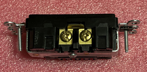 Leviton 16262-E Receptacle 15A-125A - Image 4