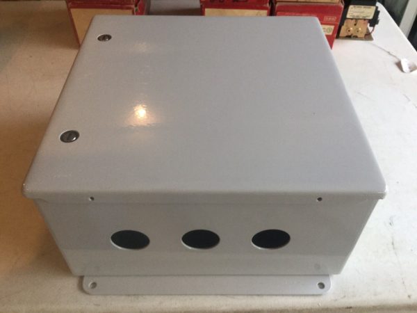 Hoffman A1212CHFL/SPL Panel Enclosure - Image 2