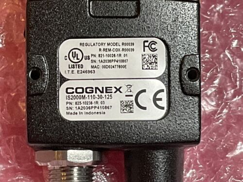 Cognex IS2000M-110-30-125 With Cables And Mounting Bracket - Image 2