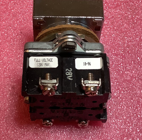 Cutler Hammer E30CS Compact Pushbutton - Image 5