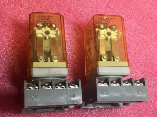 Lot Of 2 Idec RR-U Relays DC24V, With Base - Image 5