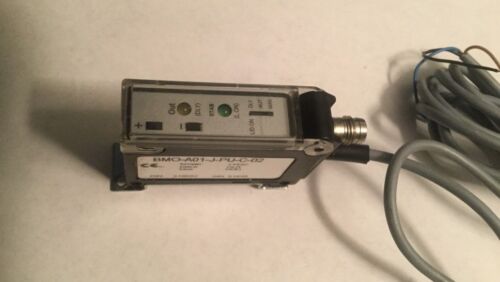 Balliff BMO-A01-J-PU-C-02 Photoelectric Sensor - Image 3