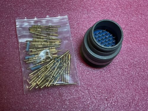 Amphenol MS3101A28-21P Connector