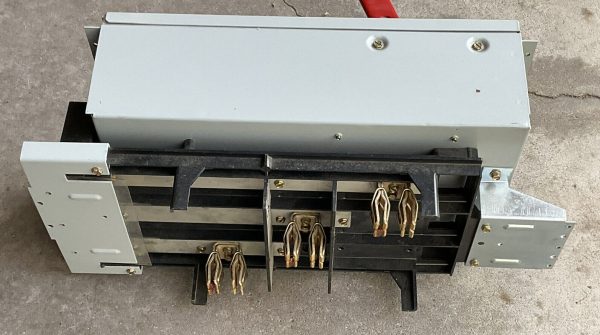 GE Spectra ADS32200HM 200A 240V 3PH Fusible Main Switch Unit - Image 10