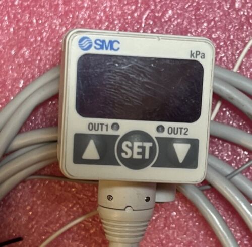 SMC ZSE40-T1-22L Vacuum Pressure Switch - Image 3