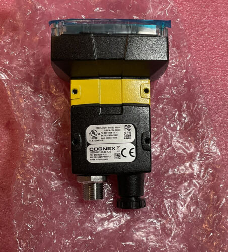 Cognex IS2000M-110-30-125 With Cables And Mounting Bracket - Image 3