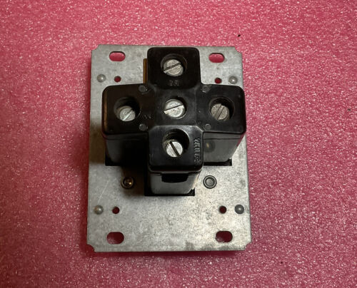 Leviton 50A 125/250V Receptacle - Image 3