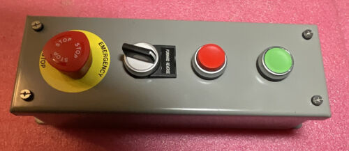 Saginaw Control SCE-4PBI Enclosure 10.25 x 3.25 x 2.75" - Image 2