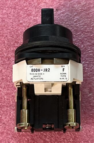 Allen-Bradley 800-JR2 3-position Maintained Selector  Switch
