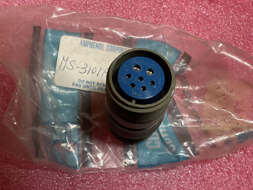 Amphenol MS-3101A-18-9S Connector - Image 2