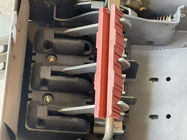 Square D PQ-3603 Busway Switch - Image 10